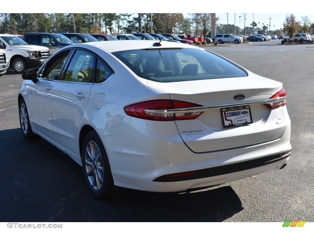 2017 Fusion SE - White Platinum / Ebony photo #7