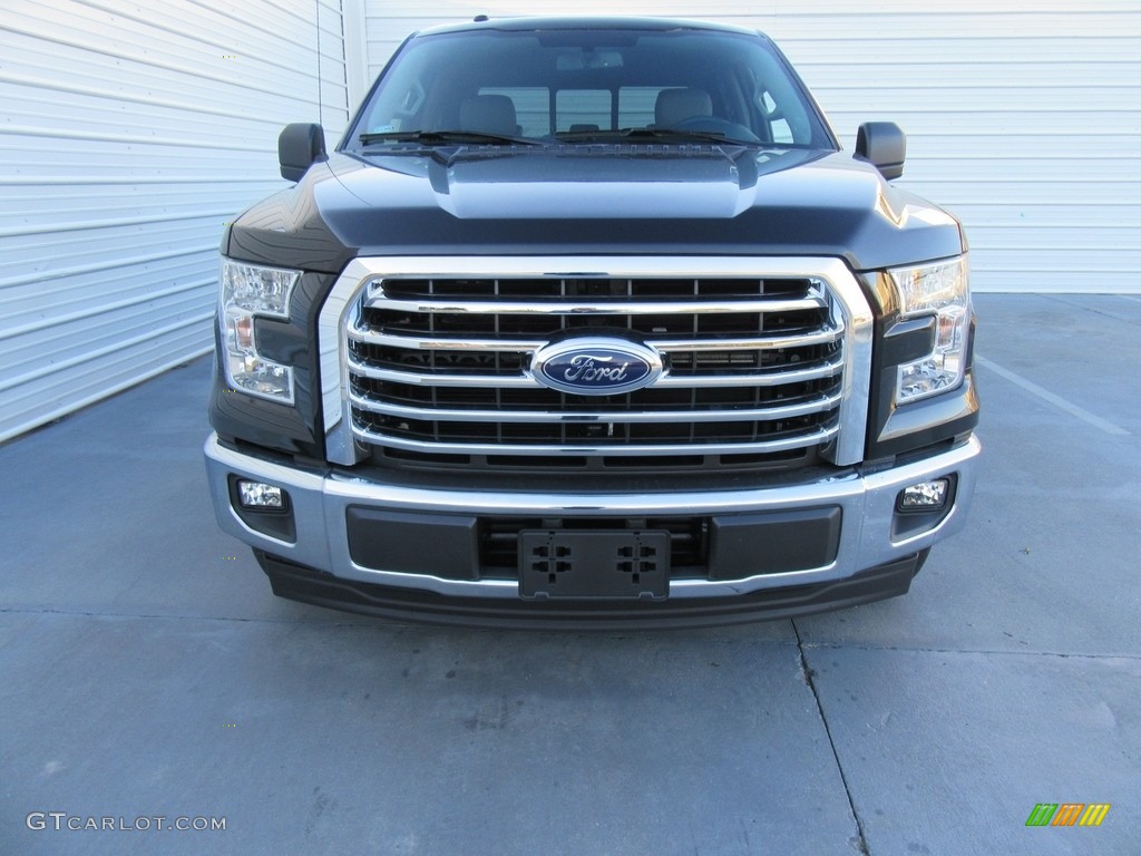 2017 F150 XLT SuperCrew - Shadow Black / Earth Gray photo #8