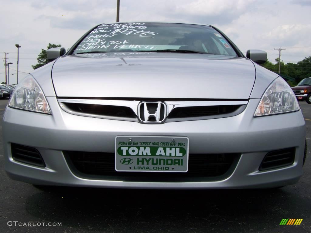 2006 Accord LX Sedan - Alabaster Silver Metallic / Black photo #2