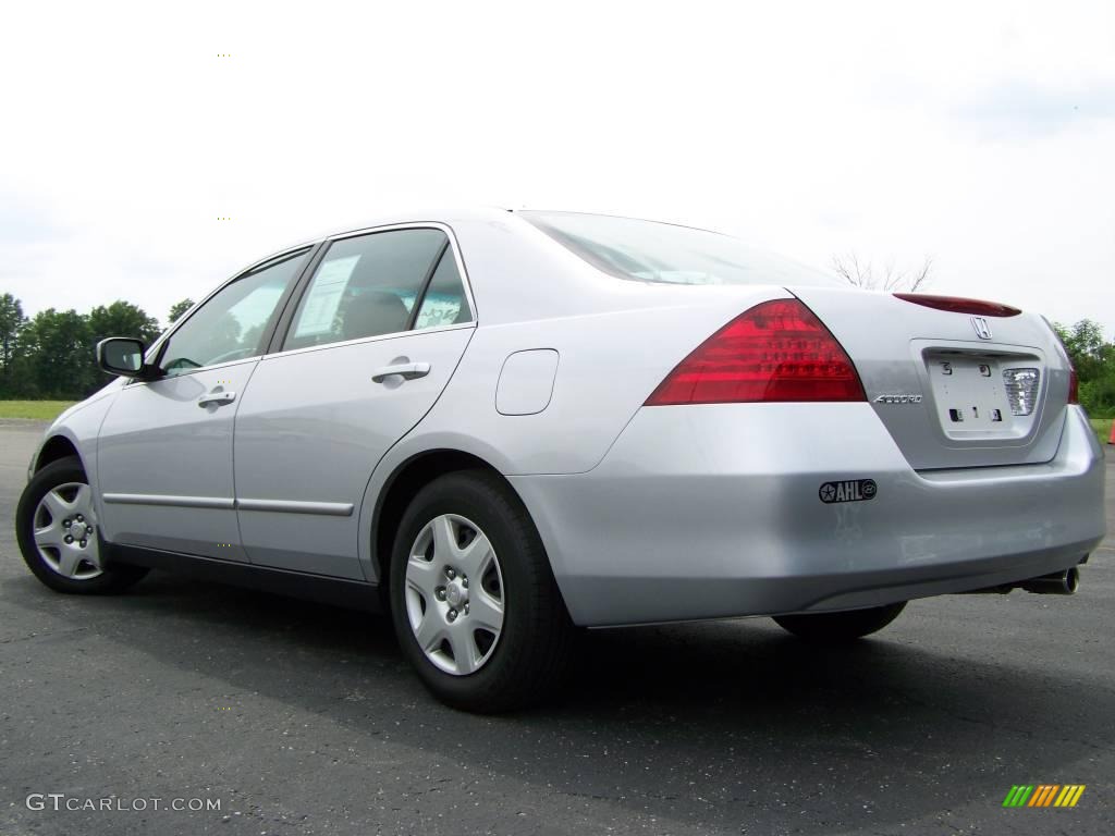 2006 Accord LX Sedan - Alabaster Silver Metallic / Black photo #3