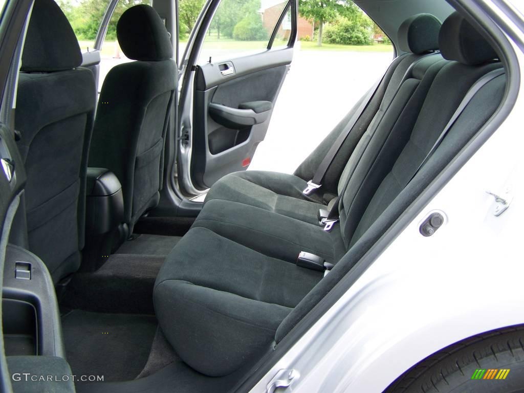 2006 Accord LX Sedan - Alabaster Silver Metallic / Black photo #7