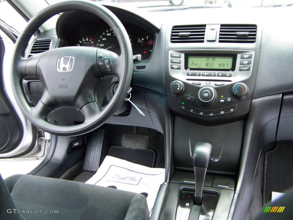2006 Accord LX Sedan - Alabaster Silver Metallic / Black photo #10