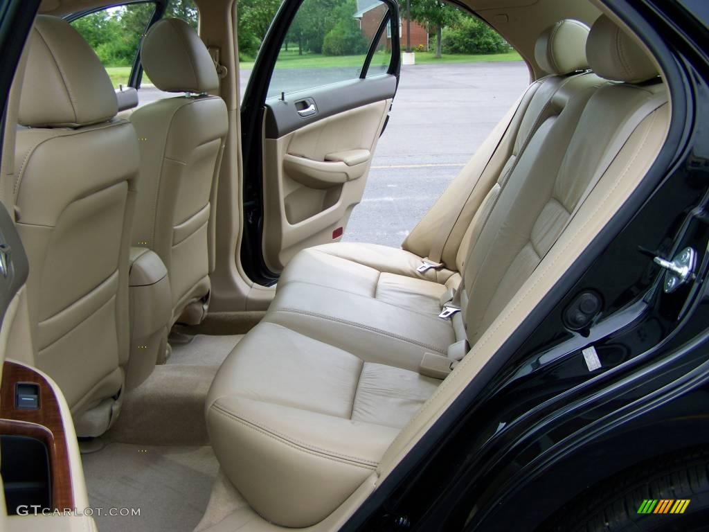 2006 Accord EX-L V6 Sedan - Nighthawk Black Pearl / Ivory photo #10