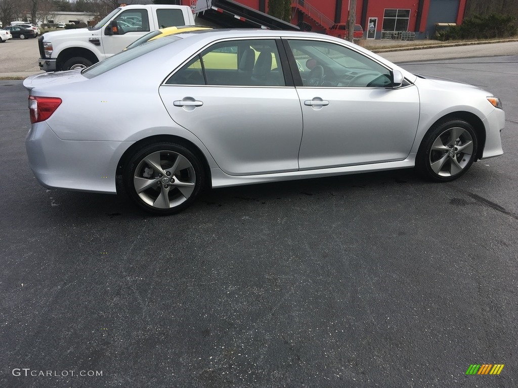 2014 Camry SE - Classic Silver Metallic / Black/Ash photo #6