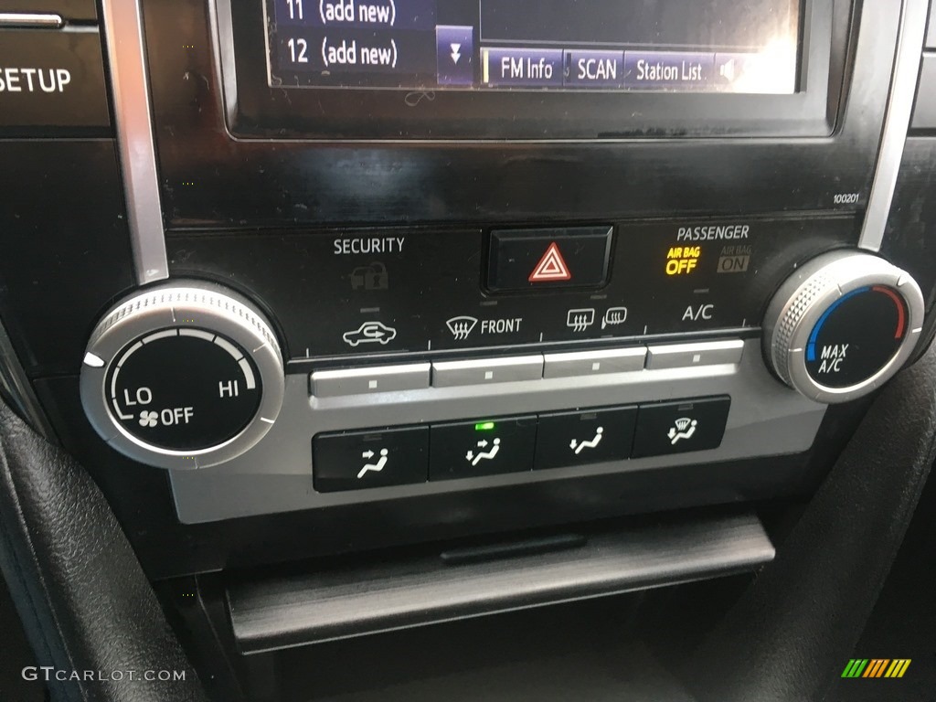 2014 Camry SE - Classic Silver Metallic / Black/Ash photo #8