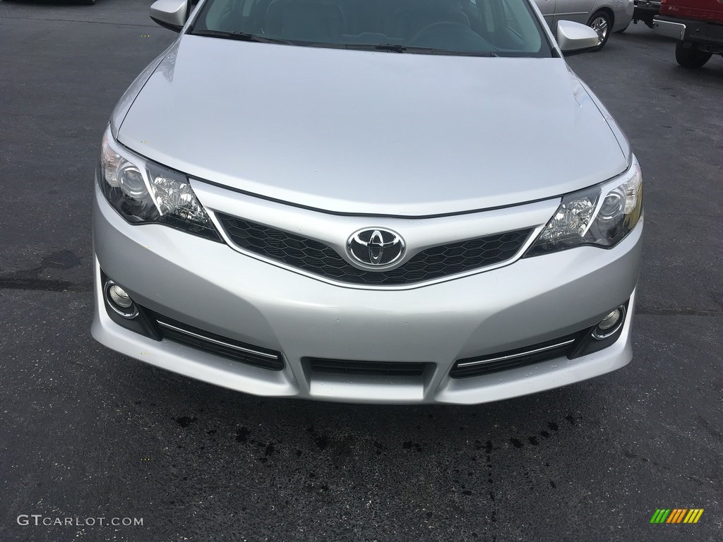 2014 Camry SE - Classic Silver Metallic / Black/Ash photo #12