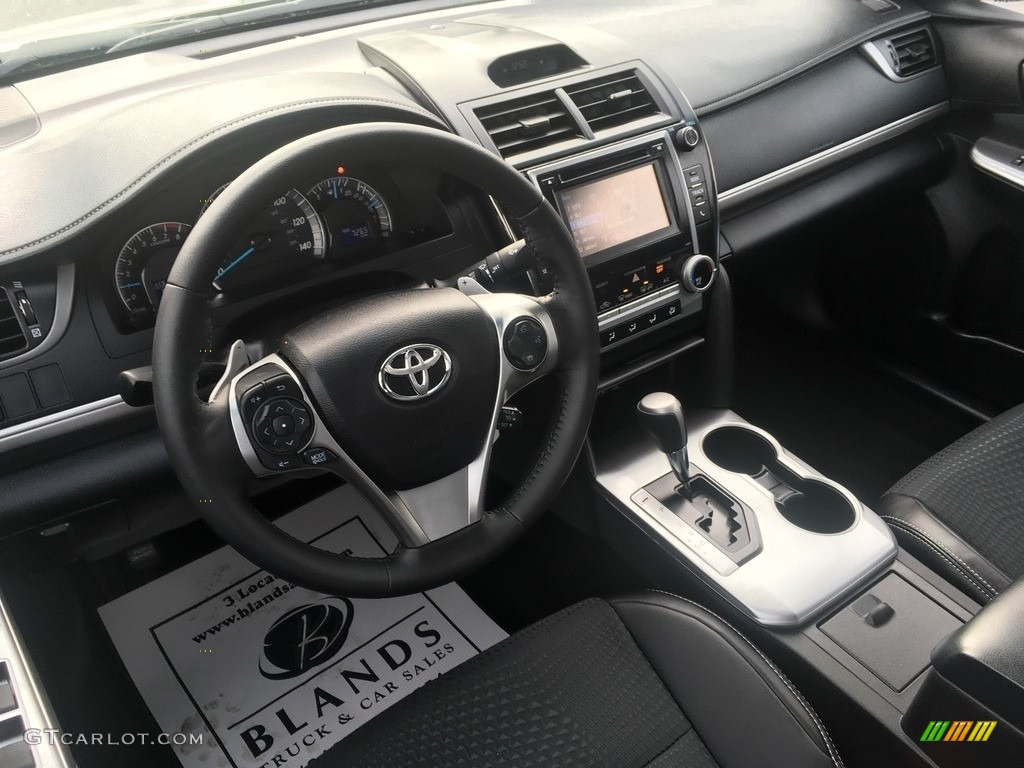 2014 Camry SE - Classic Silver Metallic / Black/Ash photo #18