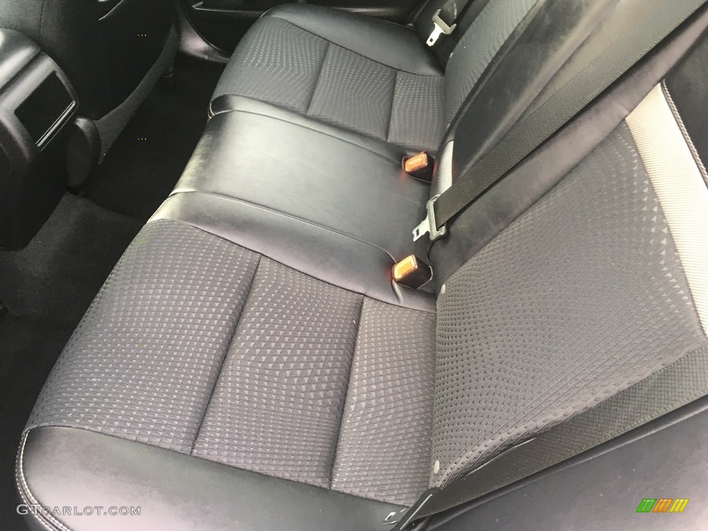 2014 Camry SE - Classic Silver Metallic / Black/Ash photo #38