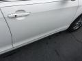 Super White - Camry XLE Photo No. 15