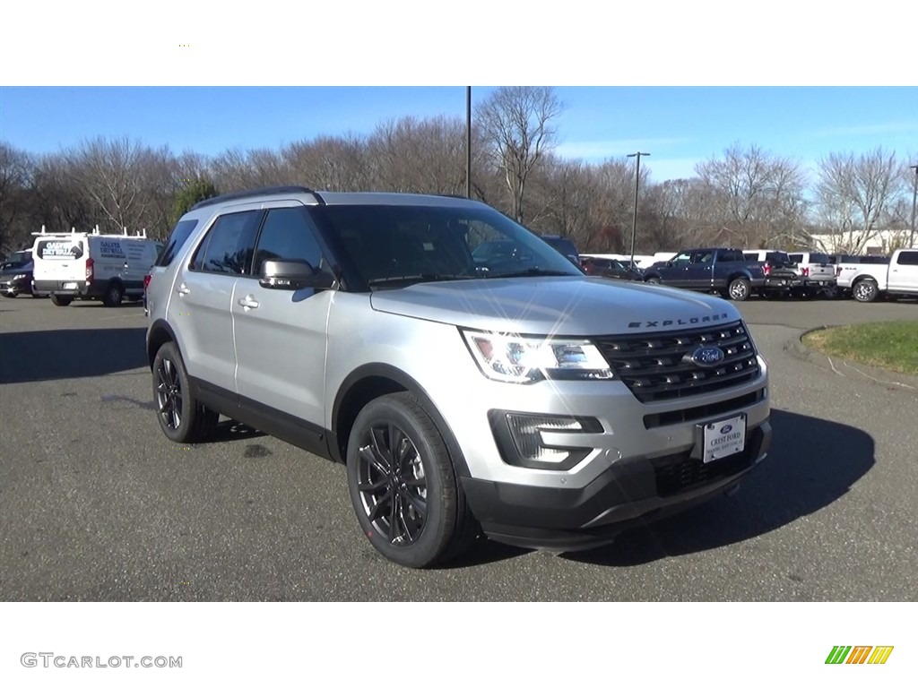 2017 Explorer XLT 4WD - Ingot Silver / Sport Appearance Dark Earth Gray photo #1