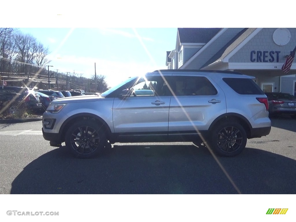 2017 Explorer XLT 4WD - Ingot Silver / Sport Appearance Dark Earth Gray photo #4