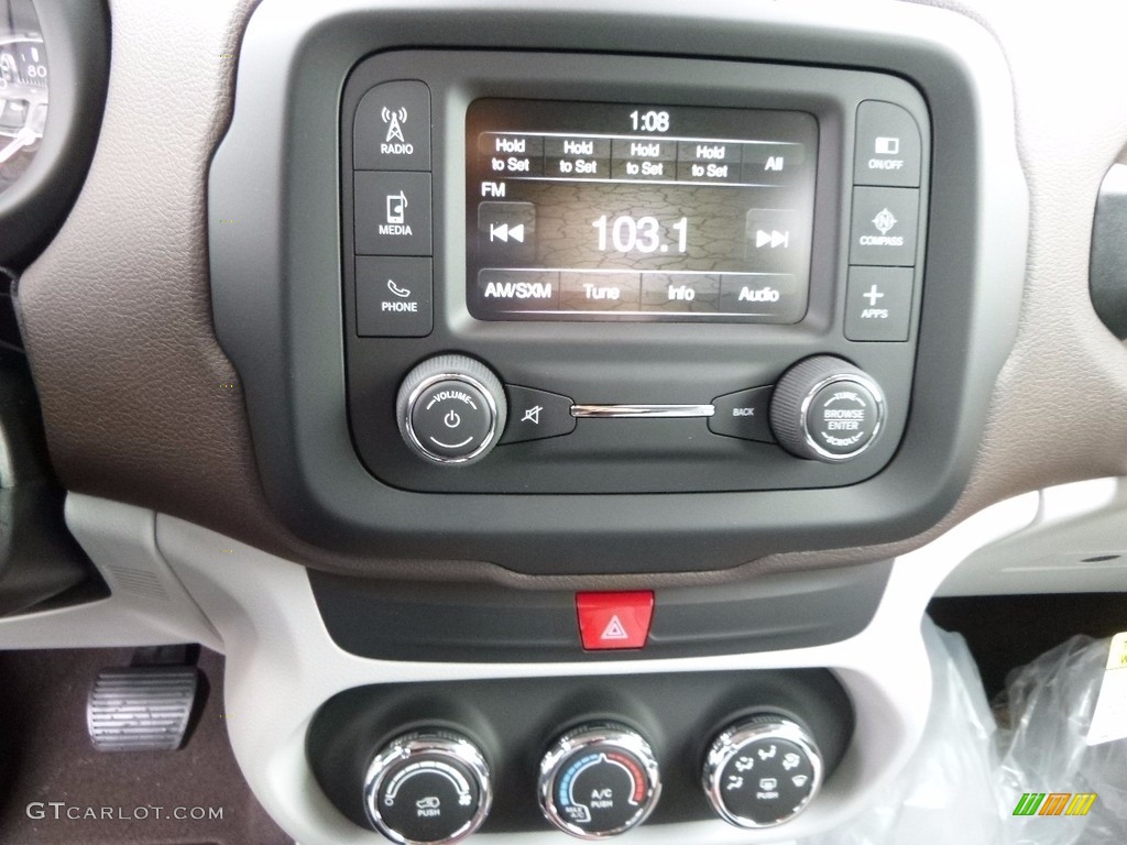 2017 Renegade Latitude 4x4 - Alpine White / Black/Sandstorm photo #20