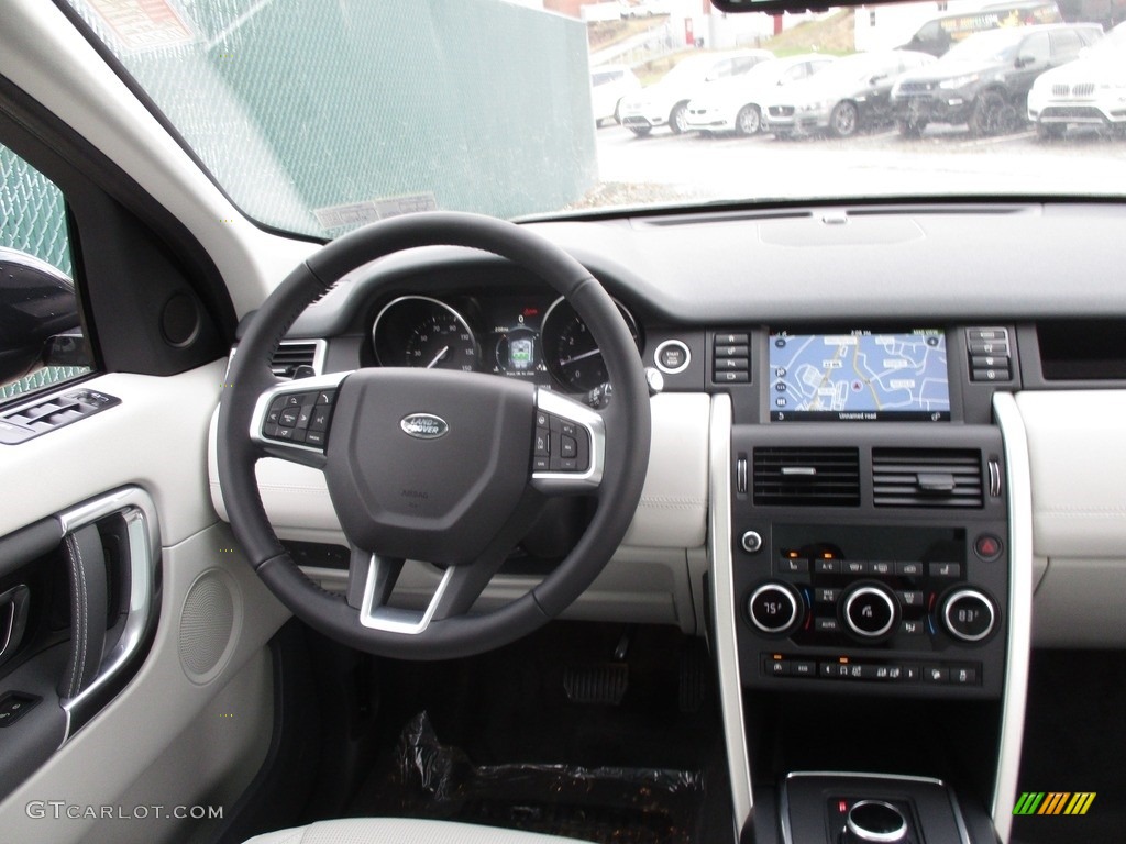2017 Land Rover Discovery Sport HSE Ebony/Cirrus Dashboard Photo #117518248