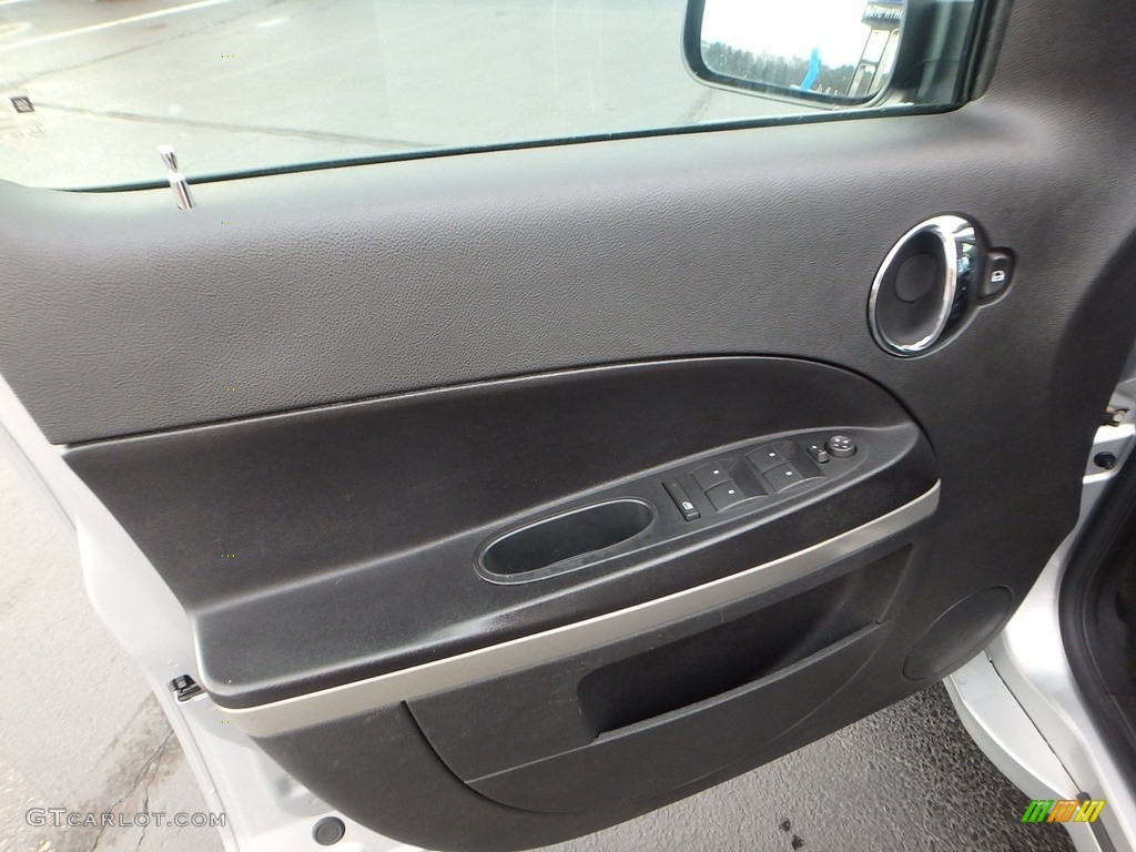 2010 HHR LS - Silver Ice Metallic / Ebony photo #24