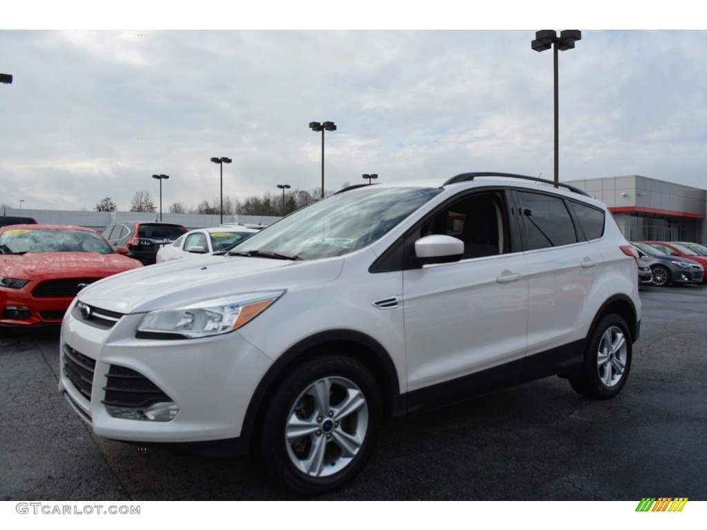 2015 Escape SE - White Platinum Metallic Tri-Coat / Medium Light Stone photo #7