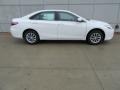 Super White - Camry LE Photo No. 3