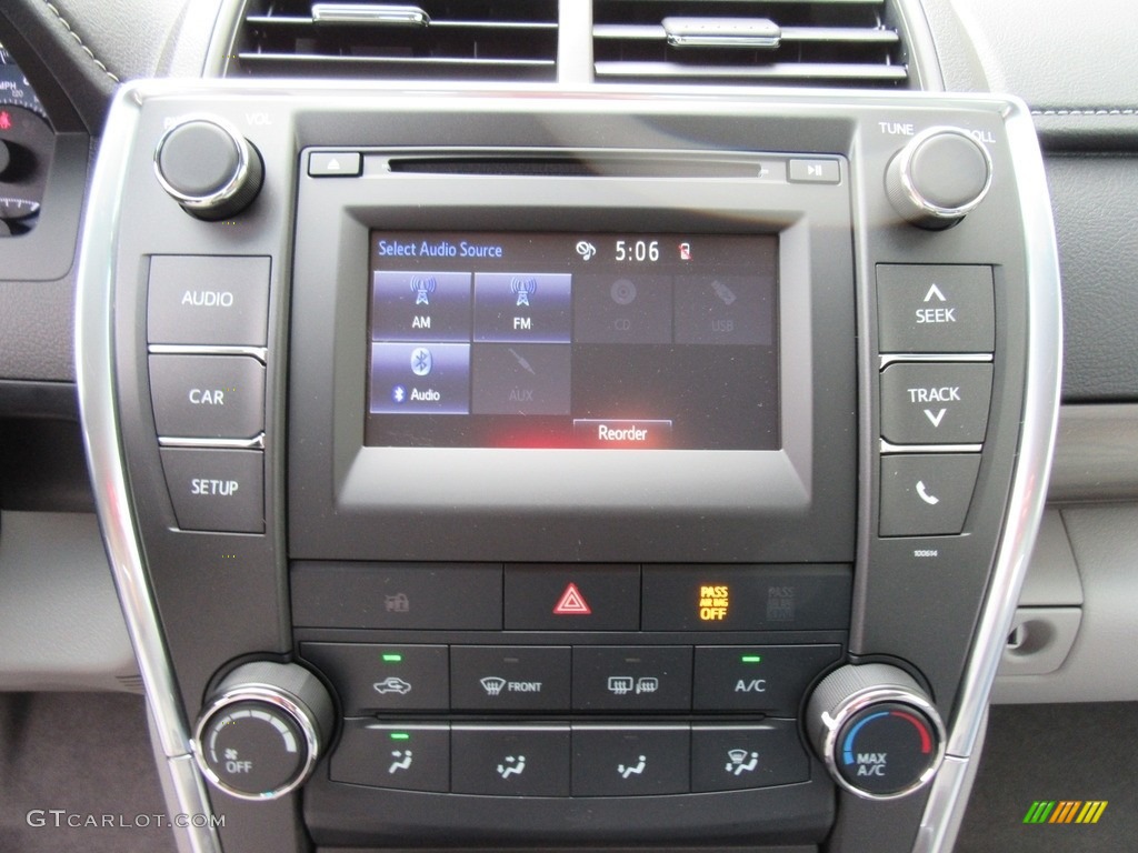 2017 Camry LE - Super White / Ash photo #25