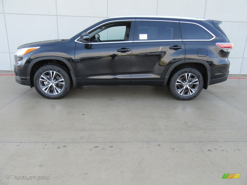 Midnight Black Metallic 2016 Toyota Highlander XLE Exterior Photo #117531091