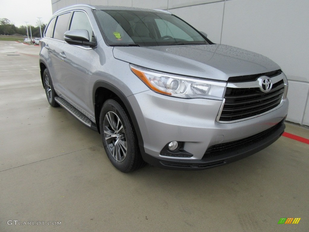 Silver Sky Metallic 2016 Toyota Highlander XLE Exterior Photo #117531325