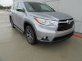 Silver Sky Metallic - Highlander XLE Photo No. 2