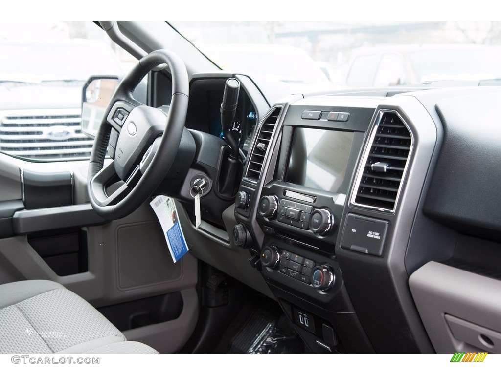 2017 F150 XLT SuperCrew 4x4 - Magnetic / Earth Gray photo #8