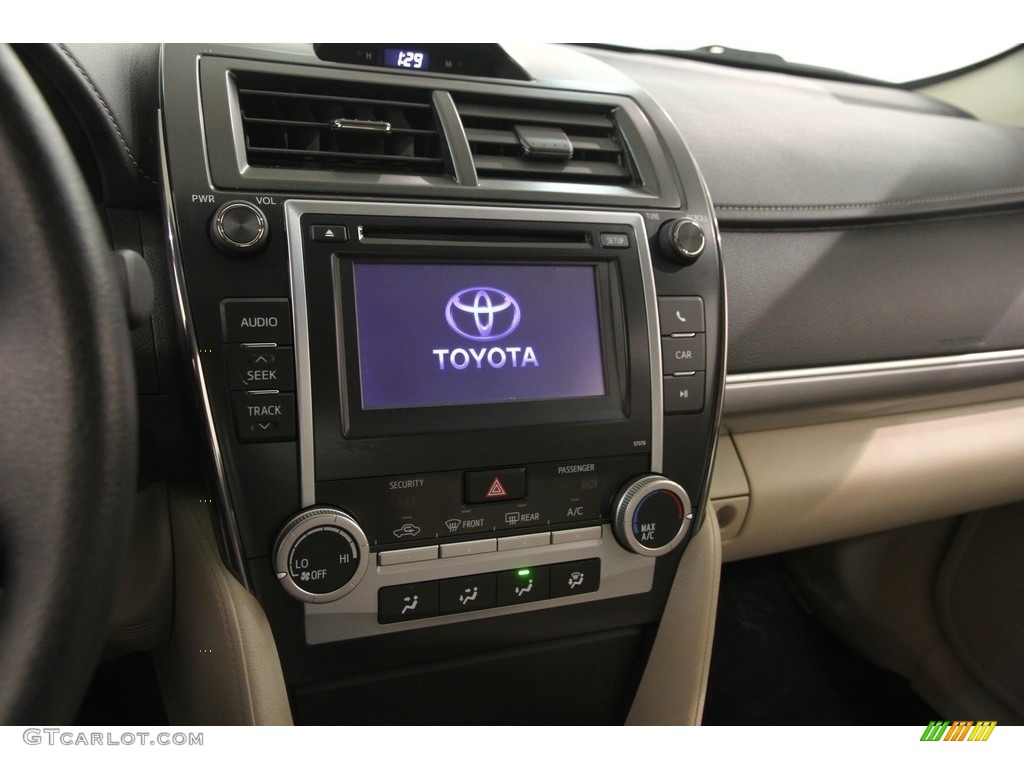 2014 Camry LE - Cypress Pearl / Ivory photo #8