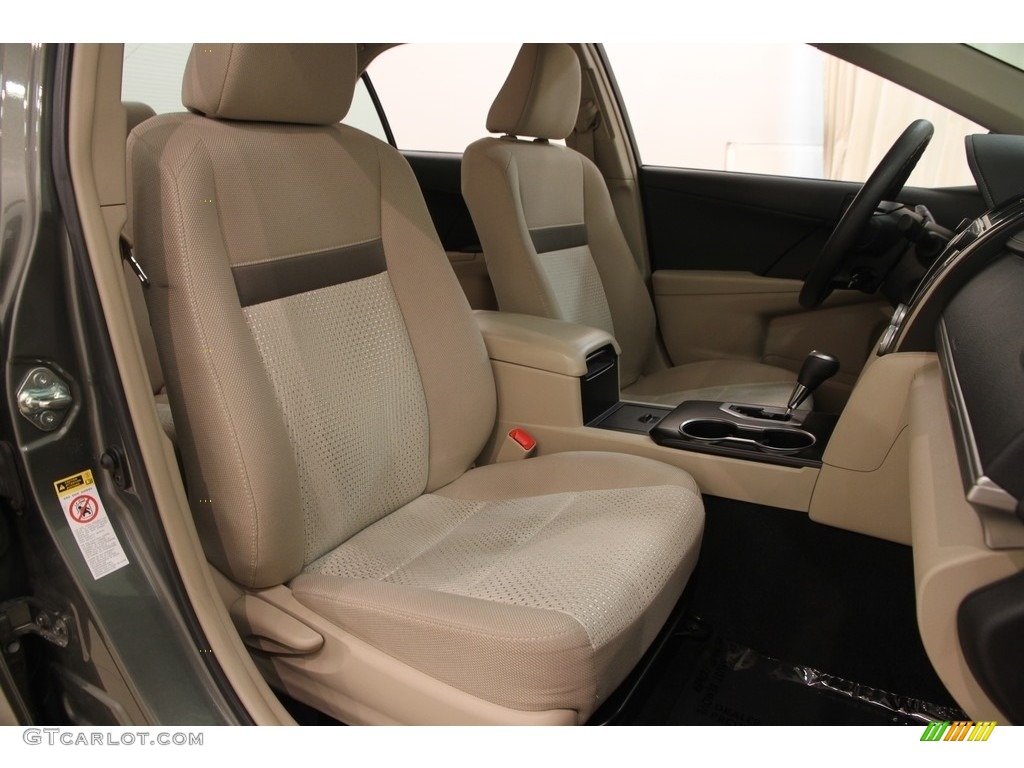 2014 Camry LE - Cypress Pearl / Ivory photo #13