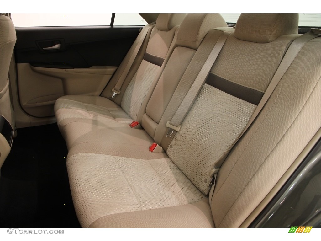 2014 Camry LE - Cypress Pearl / Ivory photo #15