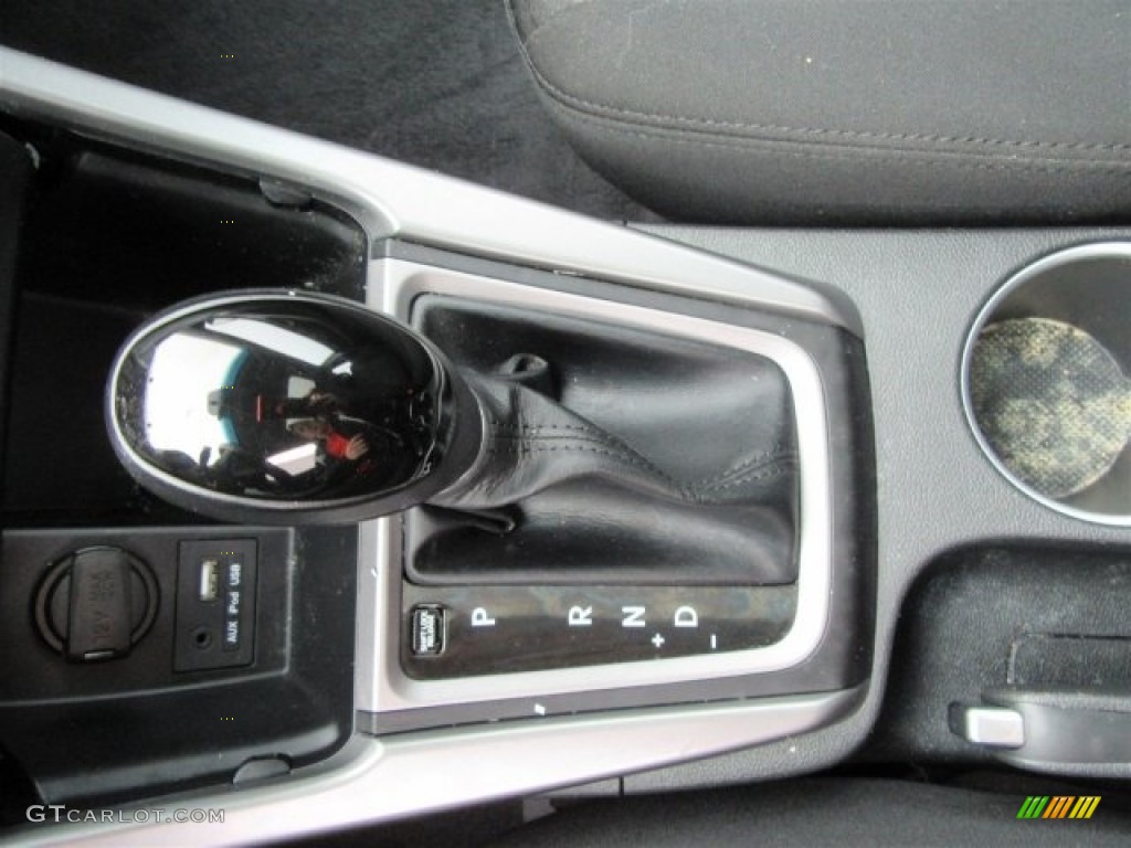 2015 Elantra SE Sedan - Shimmering Air Silver / Black photo #28