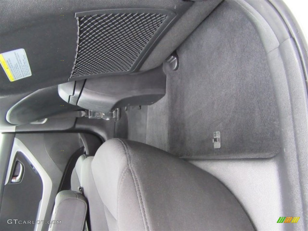 2015 Elantra SE Sedan - Shimmering Air Silver / Black photo #35
