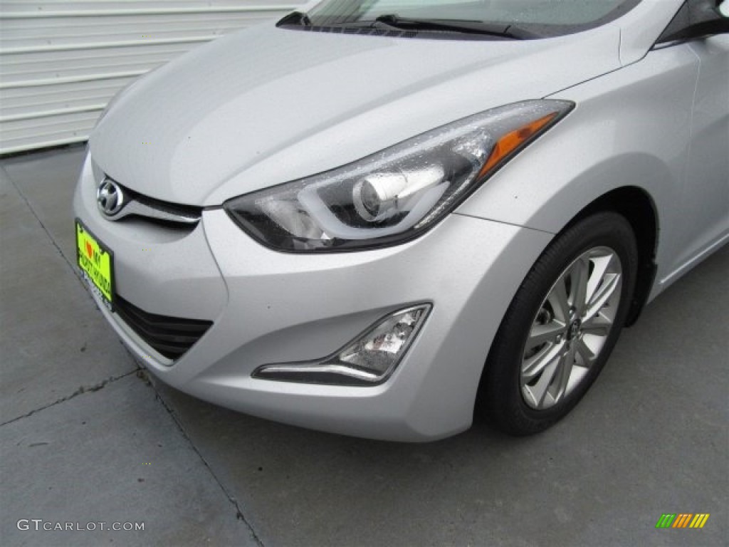 2015 Elantra SE Sedan - Shimmering Air Silver / Black photo #47
