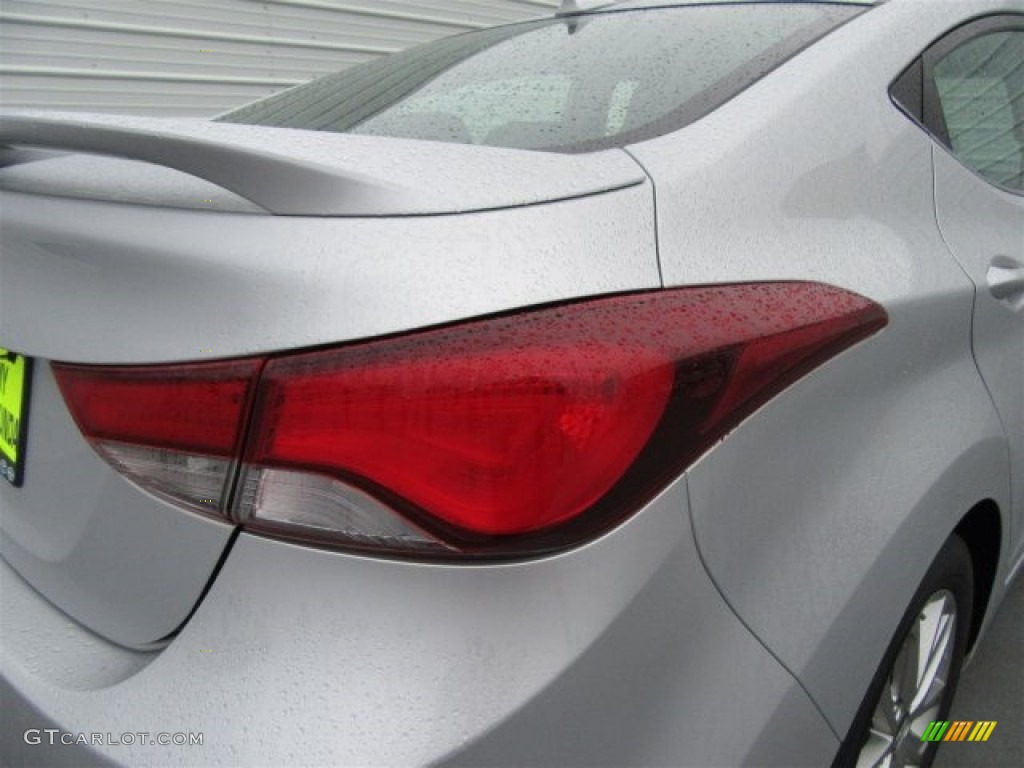 2015 Elantra SE Sedan - Shimmering Air Silver / Black photo #48