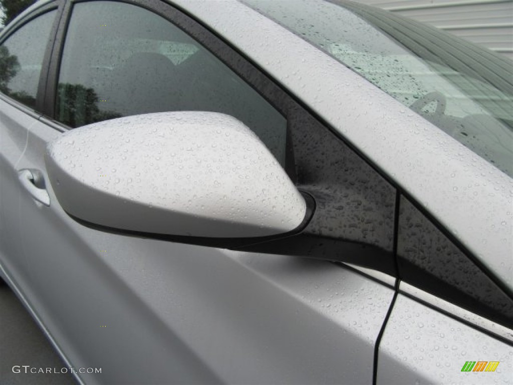 2015 Elantra SE Sedan - Shimmering Air Silver / Black photo #52