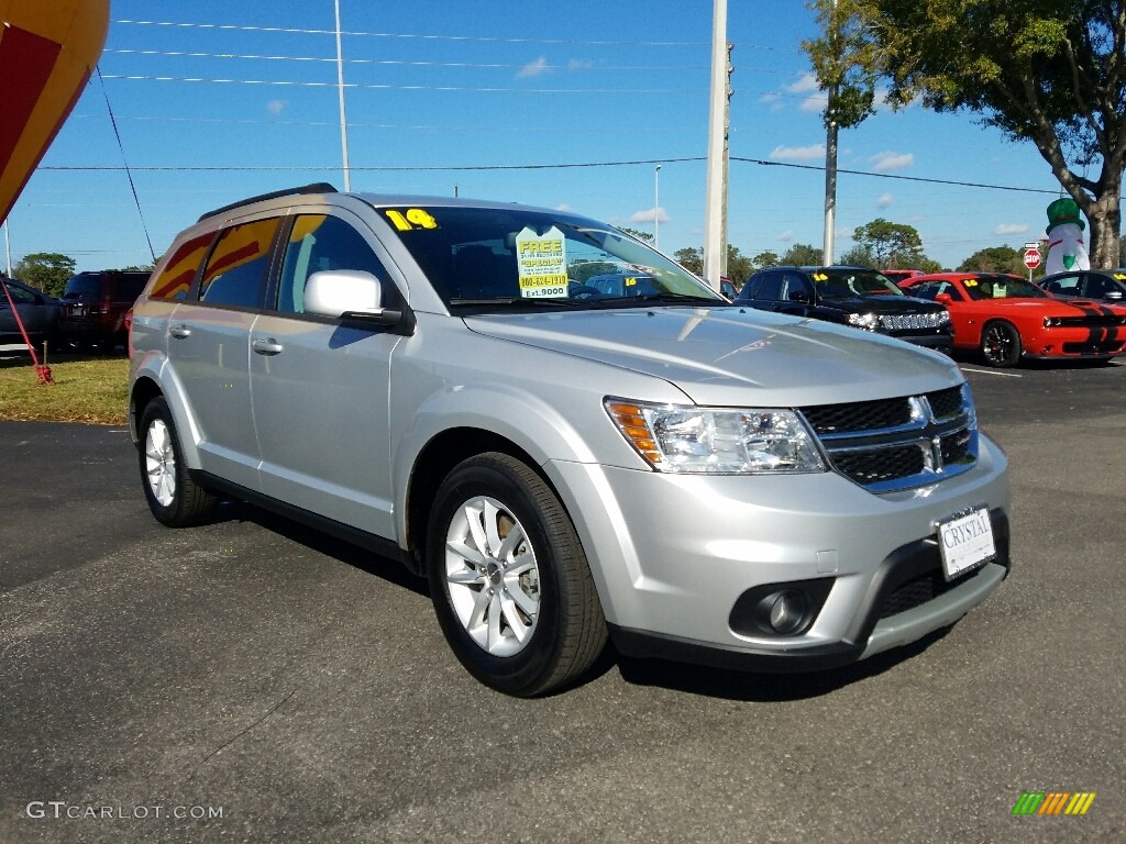 2014 Journey SXT - Bright Silver Metallic / Black photo #4