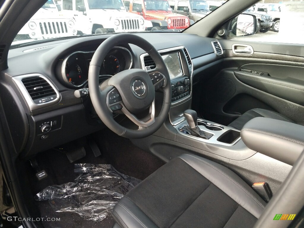 2017 Grand Cherokee Laredo 4x4 - Diamond Black Crystal Pearl / Black photo #7