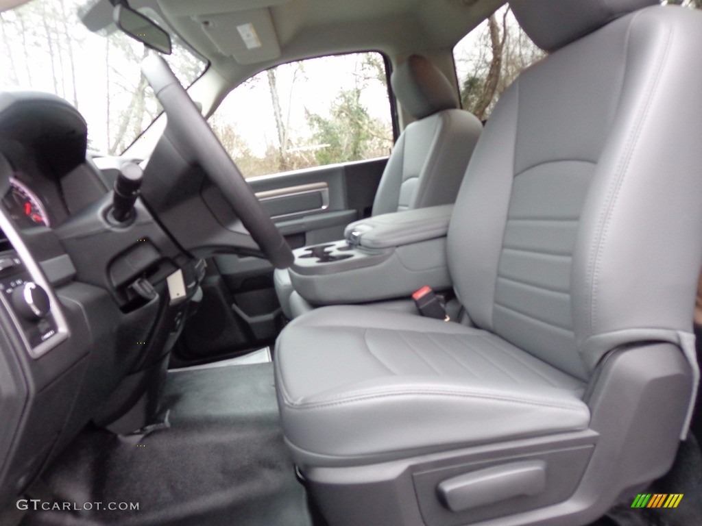 2017 Ram 4500 Tradesman Regular Cab Chassis Front Seat Photo #117541262