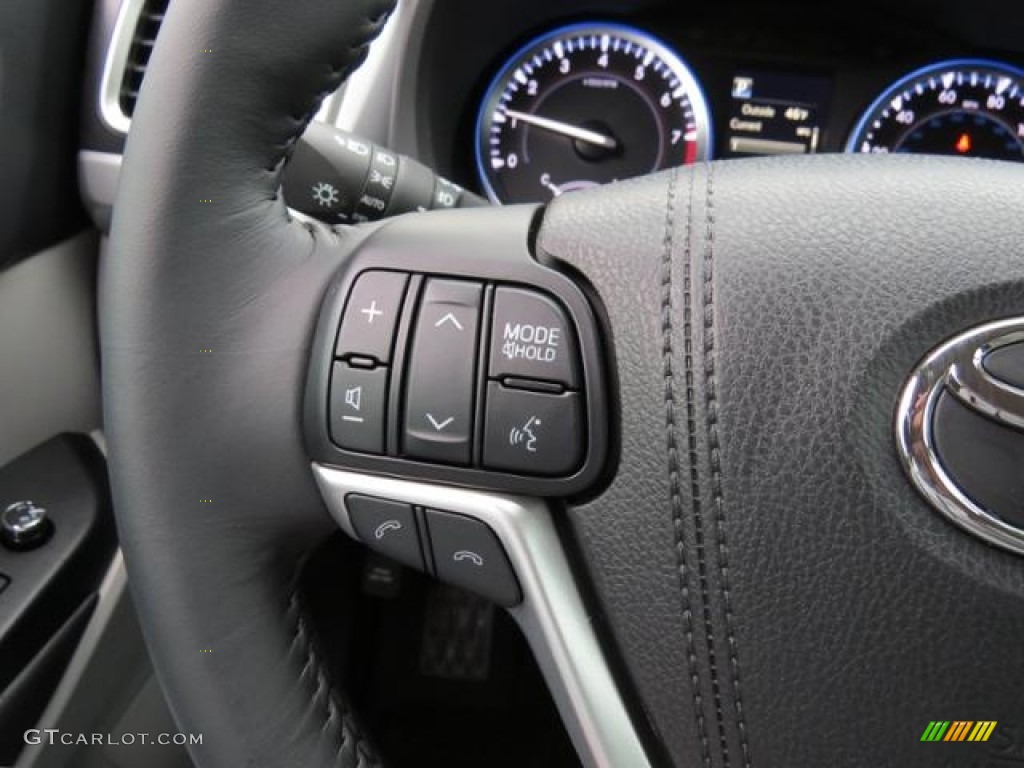 2017 Toyota Highlander XLE Controls Photo #117543047