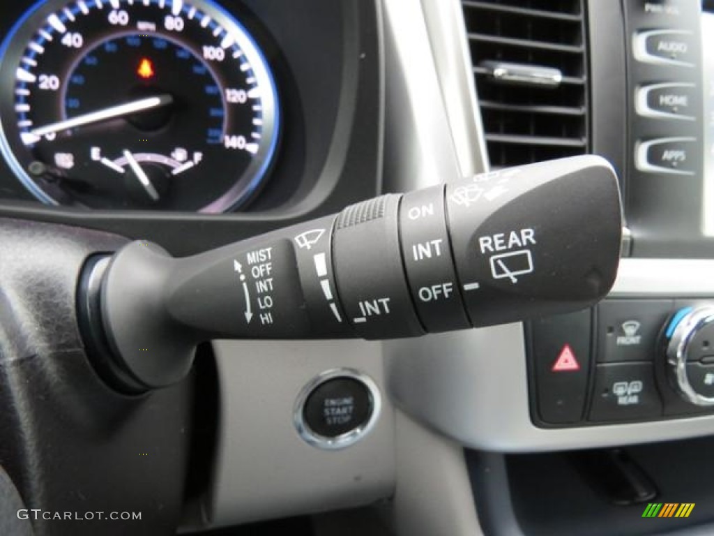 2017 Toyota Highlander XLE Controls Photo #117543119