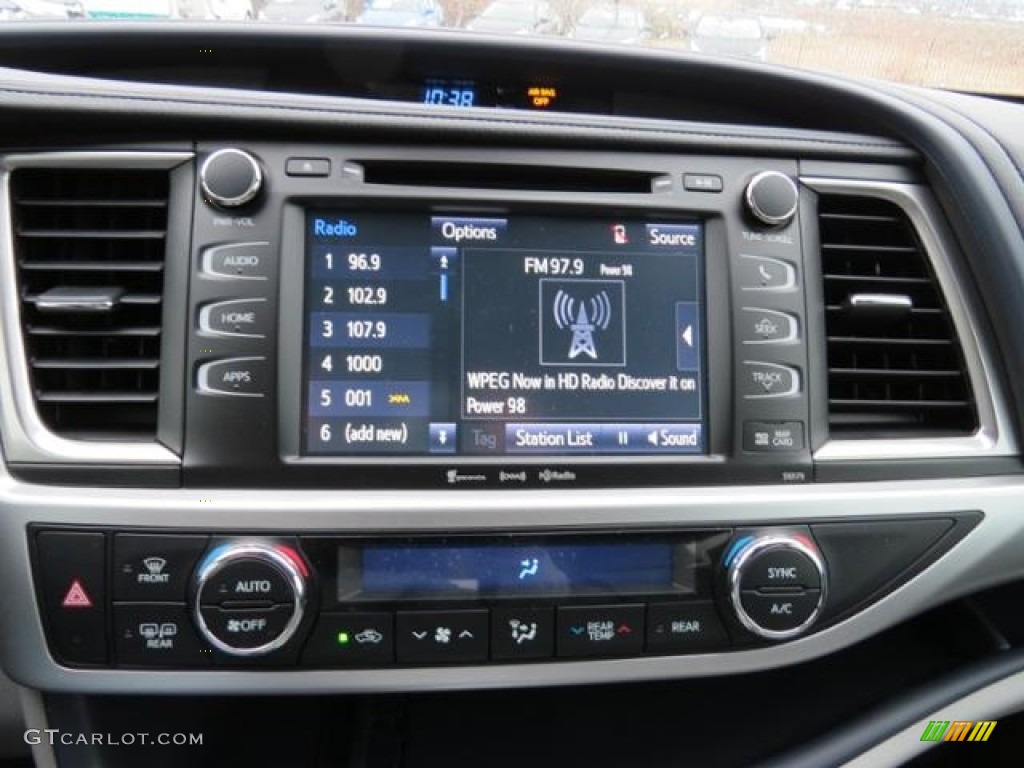 2017 Toyota Highlander XLE Controls Photo #117543146