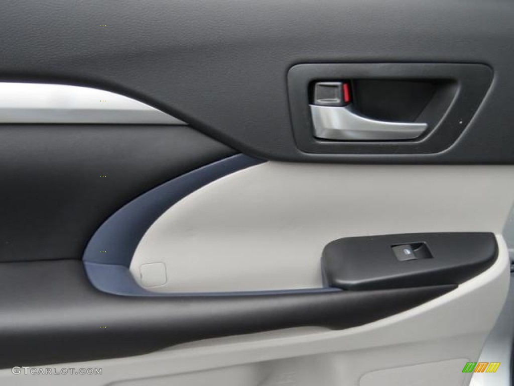 2017 Highlander XLE - Celestial Silver Metallic / Ash photo #8