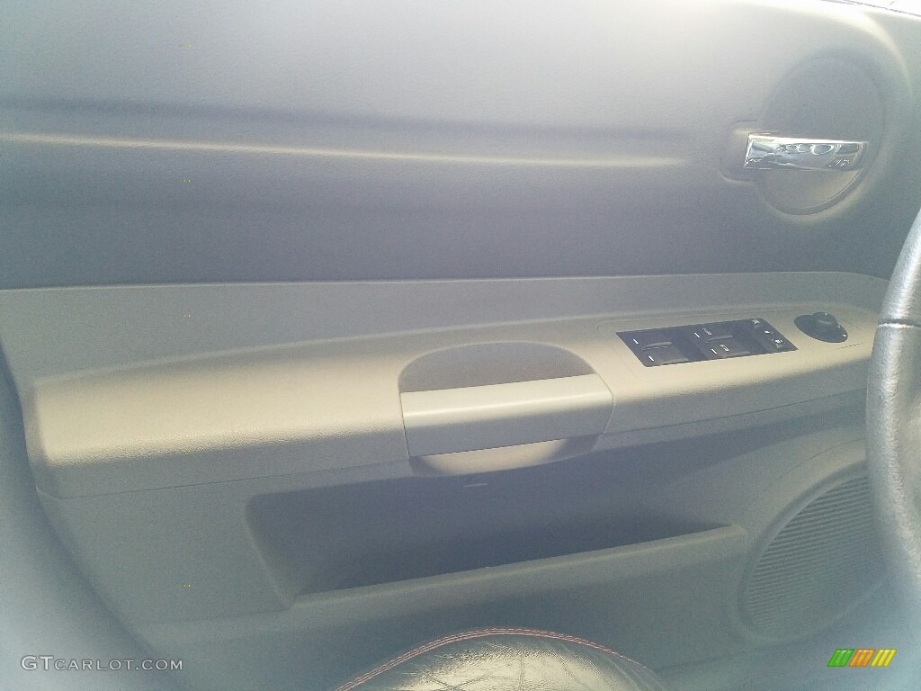 2007 Magnum SRT-8 - TorRed / Dark Slate Gray/Light Slate Gray photo #18