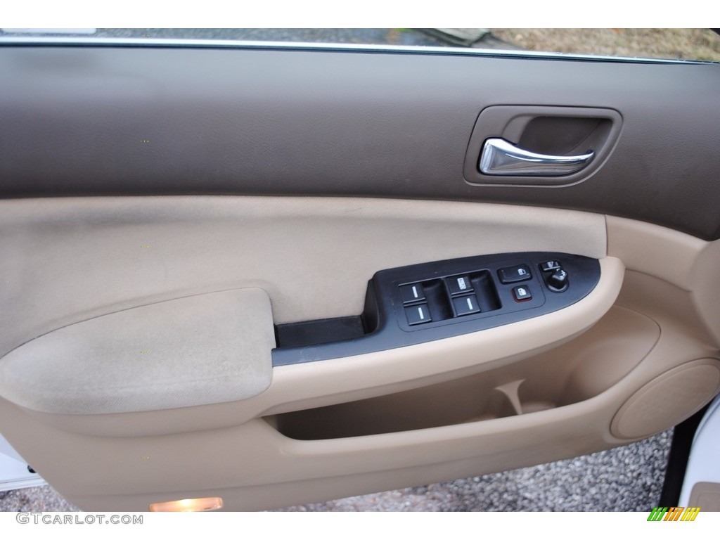 2006 Accord LX V6 Sedan - Taffeta White / Ivory photo #10