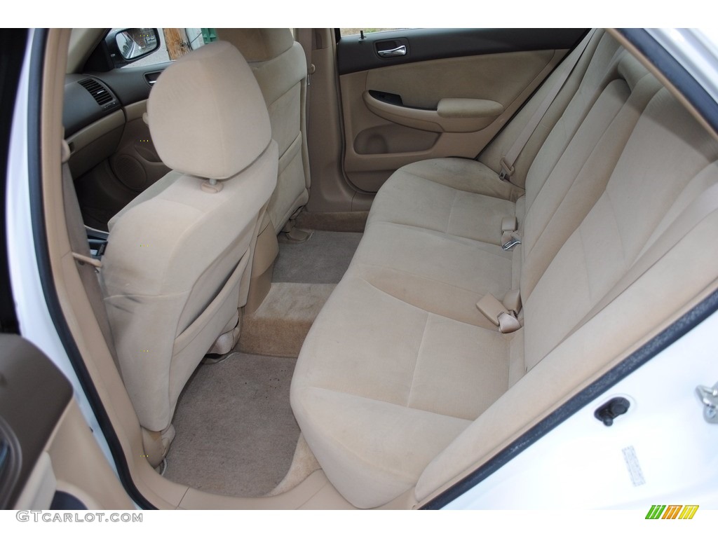 2006 Accord LX V6 Sedan - Taffeta White / Ivory photo #19