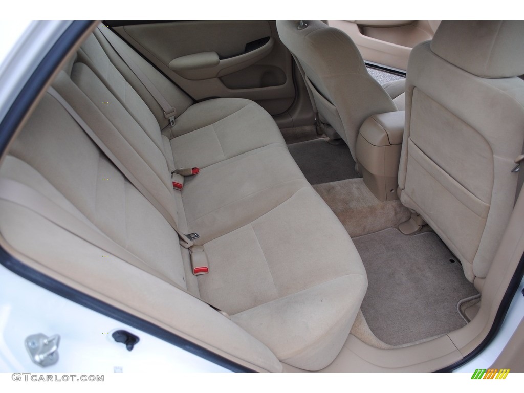 2006 Accord LX V6 Sedan - Taffeta White / Ivory photo #21