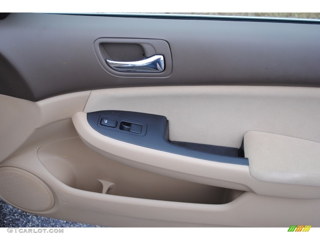 2006 Accord LX V6 Sedan - Taffeta White / Ivory photo #22