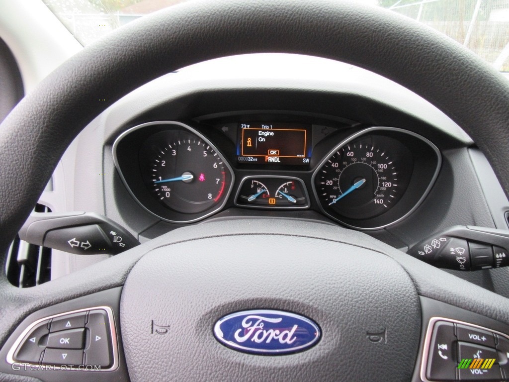 2017 Ford Focus SE Hatch Gauges Photo #117546809