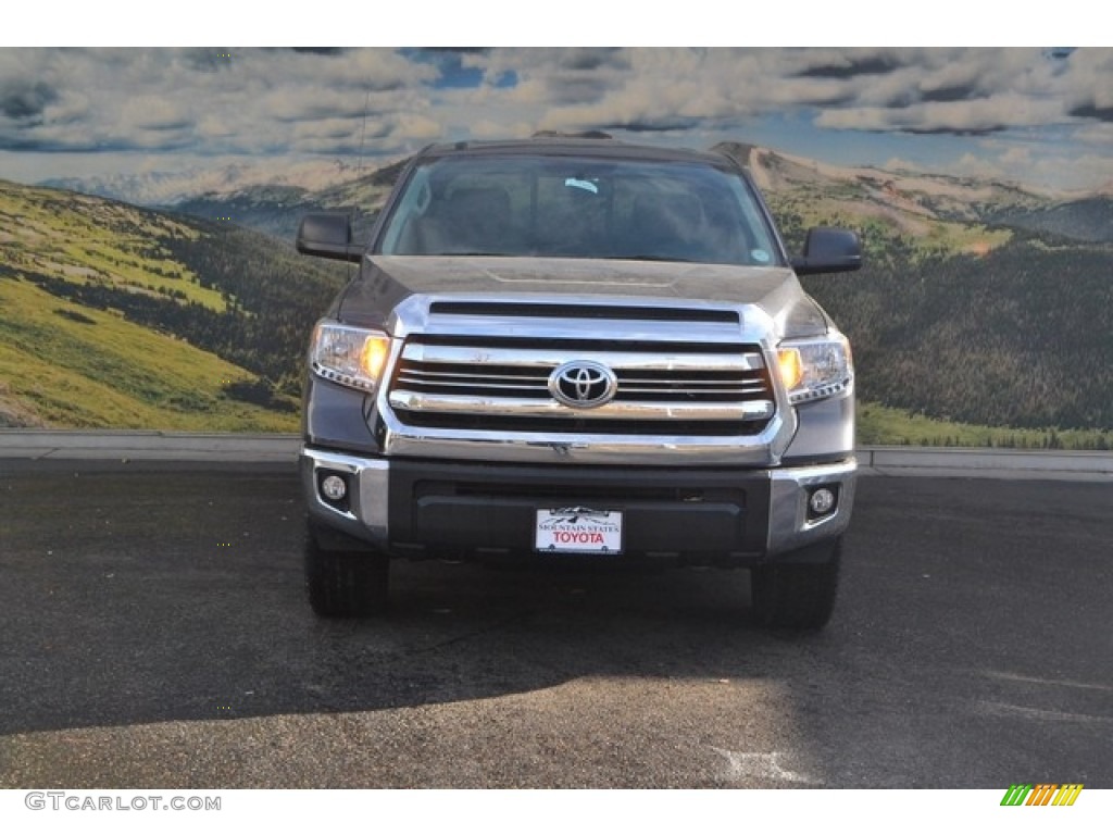 2017 Tundra SR5 Double Cab 4x4 - Magnetic Gray Metallic / Graphite photo #2