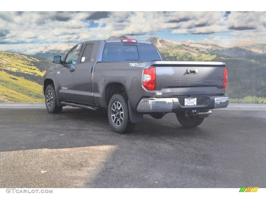 2017 Tundra SR5 Double Cab 4x4 - Magnetic Gray Metallic / Graphite photo #3