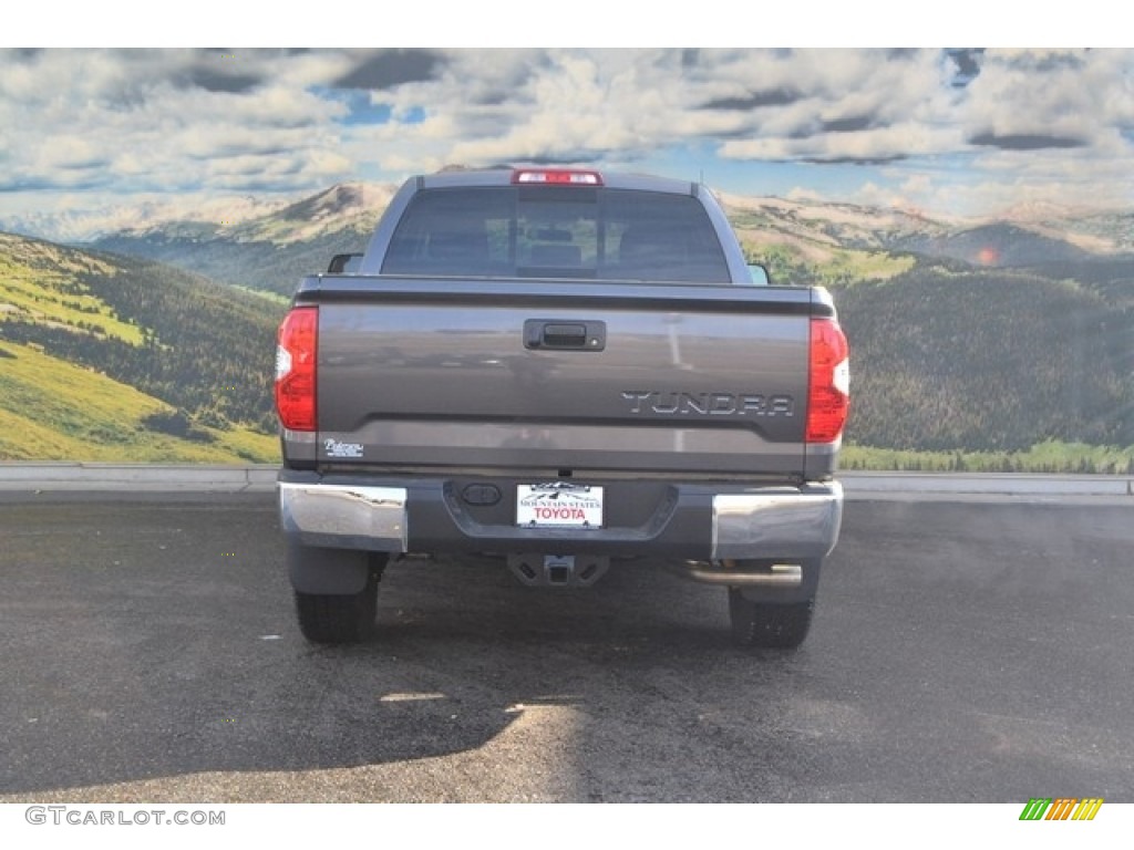 2017 Tundra SR5 Double Cab 4x4 - Magnetic Gray Metallic / Graphite photo #4