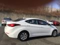 White - Elantra SE Photo No. 4